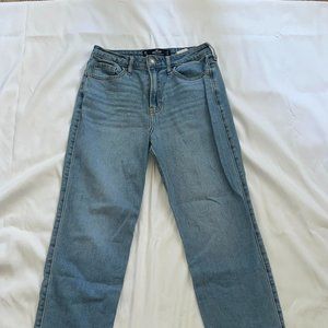 Hollister Ultra High Rise Vintage Straight W27 L27 5R